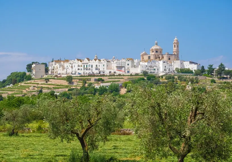 Panorama della Valle d’Itria con borghi bianchi